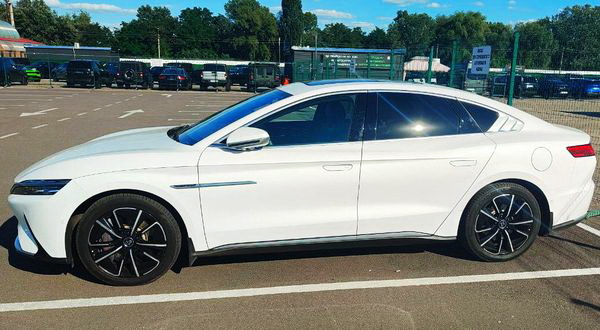 BYD HAN аренда авто на свадьбу
