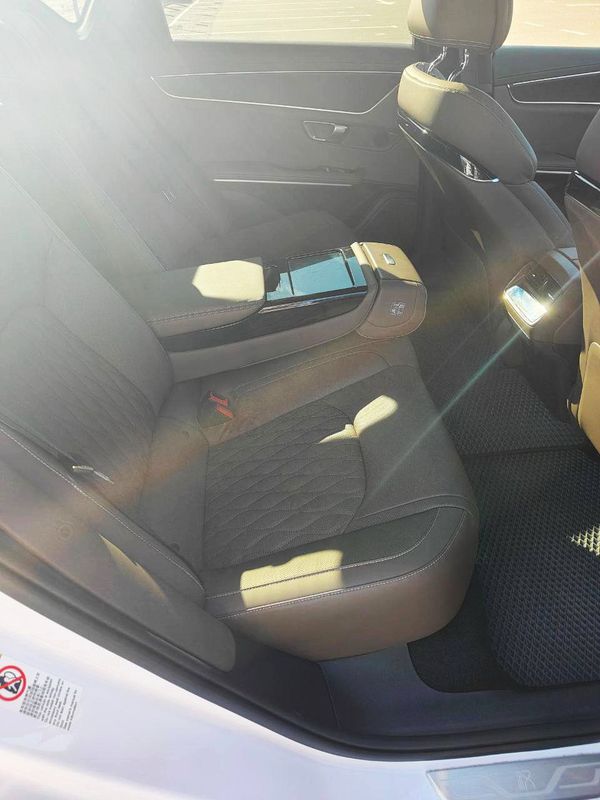 BYD HAN оренда авто на весілля 