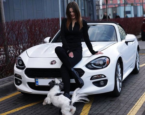 Кабриолет на свадьбу Fiat 124 Spider белый без водителя
