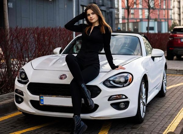 Кабриолет на свадьбу Fiat 124 Spider белый без водителя