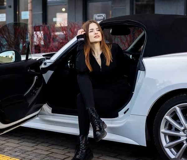 Кабриолет на свадьбу Fiat 124 Spider белый без водителя