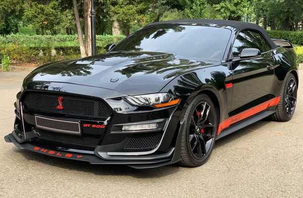 Прокат кабріолет Ford Mustang GT 5.0 чорний в Києві