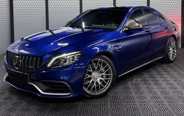 Прокат Mercedes-Benz C63s без водія в Києві