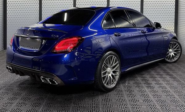 Прокат Mercedes-Benz C63s без водія в Києві