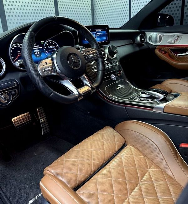 Прокат Mercedes-Benz C63s без водія в Києві