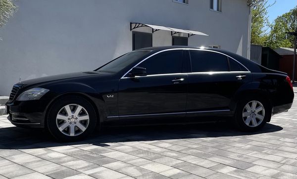 Бронированный Mercedes Benz W221 S600 GUARD B7 на прокат 