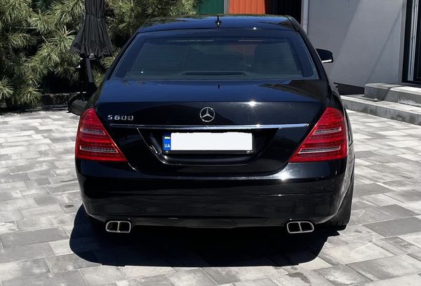 Бронированный Mercedes Benz W221 S600 GUARD B7 на прокат 