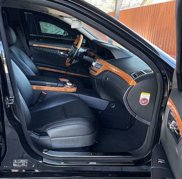 Бронированный Mercedes Benz W221 S600 GUARD B7 на прокат 
