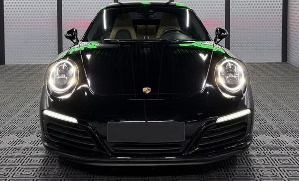 Прокат Porsche 911 S без водителя в Киеве (черный)