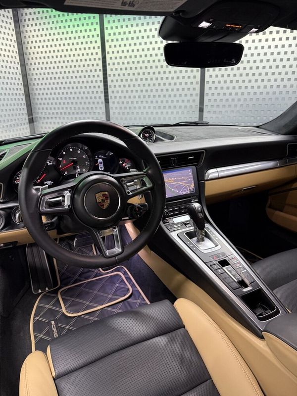 Прокат Porsche 911 S без водителя в Киеве (черный)