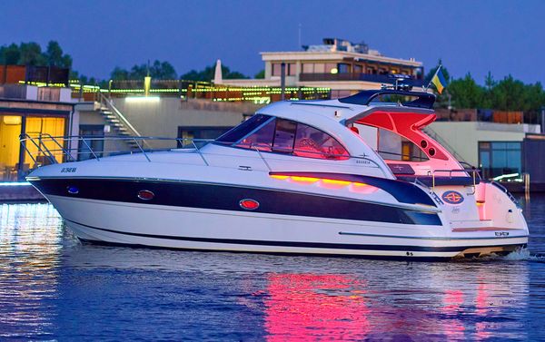 Прокат аренда катера яхты Bavaria 37 Sport HT VIP ресторан Заферано Золоче