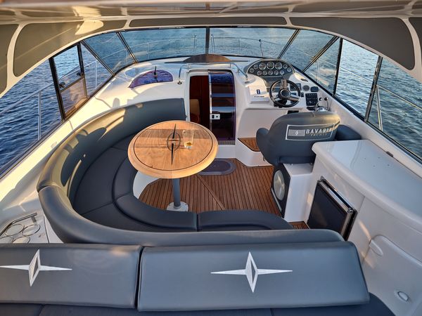 Прокат аренда катера яхты Bavaria 37 Sport HT VIP ресторан Заферано Золоче Прокат аренда катера яхты Bavaria 37 Sport HT VIP ресторан Заферано Золоче