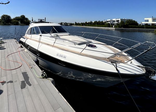 Прокат аренда катера яхты Bavaria 37 Sport HT VIP ресторан Заферано Золоче