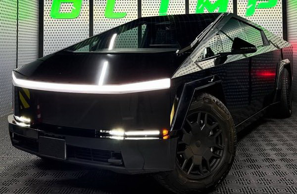 Tesla Cybertruck черный аренда на фотосессию съемки 