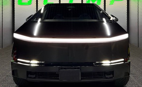 Tesla Cybertruck черный аренда на фотосессию съемки 