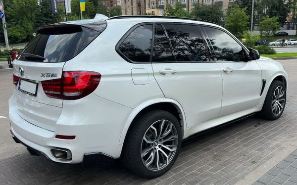 Джип на свадьбу BMW X5 белый с водителем в Киеве