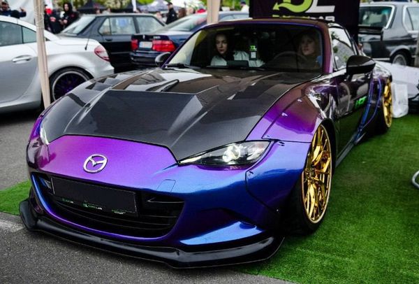 Mazda Miata ND кабриолет с водителем на съемки фотосессии 