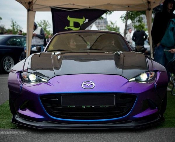 Mazda Miata ND кабриолет с водителем на съемки фотосессии 