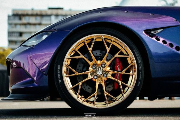 Mazda Miata ND кабриолет с водителем на съемки фотосессии 