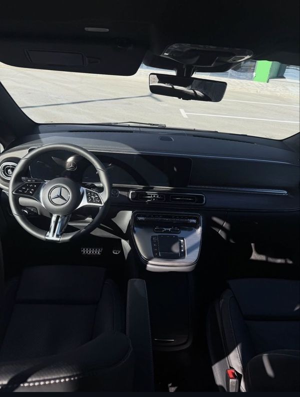 Мікроавтобус на прокат без водія Mercedes-Benz V class 2025