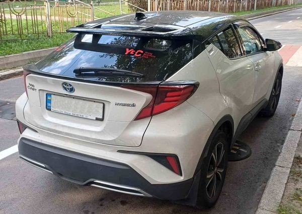 Внедорожник на свадьбу Toyota CH-R 2019 белый аренда