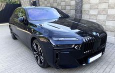 Авто на свадьбу BMW i7 xDrive с водителем