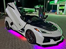 Chevrolet Corvette кабриолет — аренда для свадьбы, фотосессии и видео съёмки