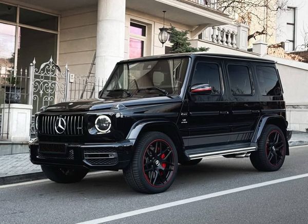Прокат НОВИЙ Mercedes-Benz G63 AMG Гелік