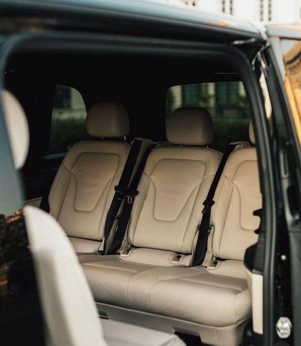 VIP-трансфер на Mercedes-Benz V class NEW з Києва до Варшави, Кракова, Кишинева