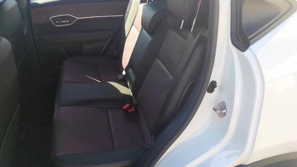 Toyota Corolla белая авто на свадьбу 