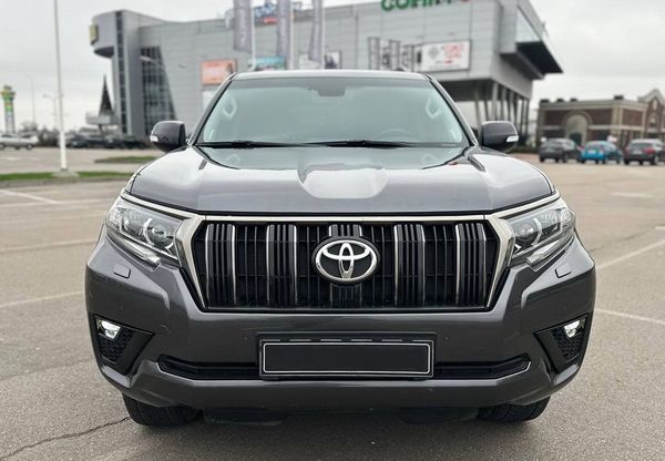 Прокат Toyota Prado 70 Anniversary без водителя или с водителем 