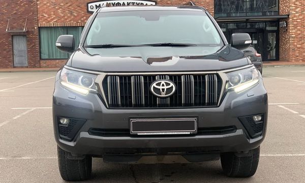 Прокат Toyota Prado 70 Anniversary без водителя или с водителем 