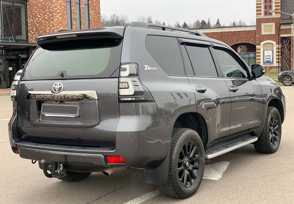 Прокат Toyota Prado 70 Anniversary без водителя или с водителем 