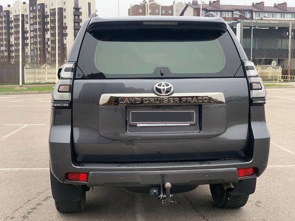 Прокат Toyota Prado 70 Anniversary без водителя или с водителем 