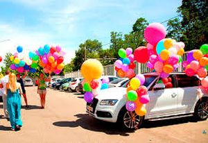 Орендувати авто на день народження в Києві — яскраве рішення для особливого свята