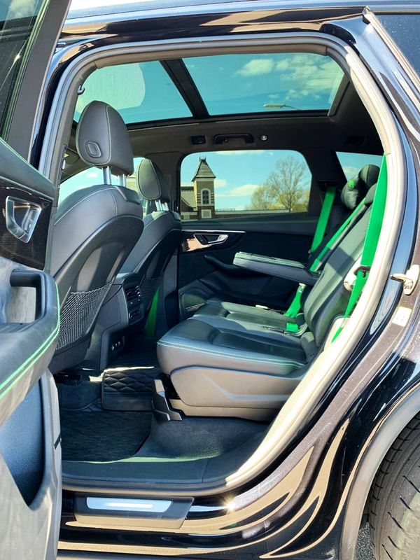 Аренда Audi Q7 R-Line в Киеве — прокат без водителя или с водителем