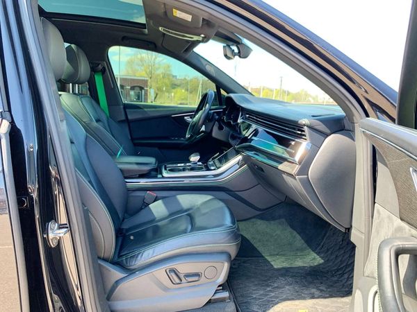 Аренда Audi Q7 R-Line в Киеве — прокат без водителя или с водителем