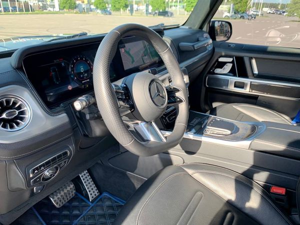 Mercedes-Benz G800 Brabus «Кубик» синий — аренда с водителем и без в Киеве Mercedes-Benz G800 Brabus «Кубик» синий — аренда с водителем и без в Киеве